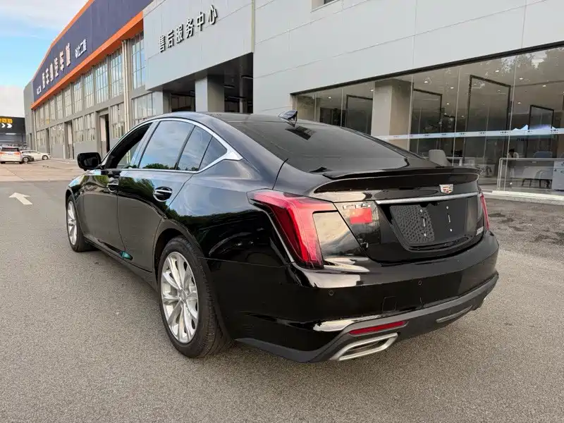 Cadillac CT5 — миниатюра 8