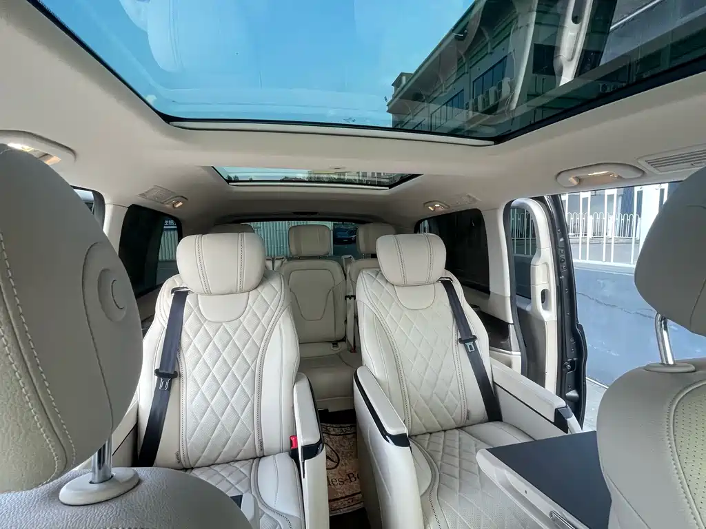 Mercedes-Benz V-Class — миниатюра 15