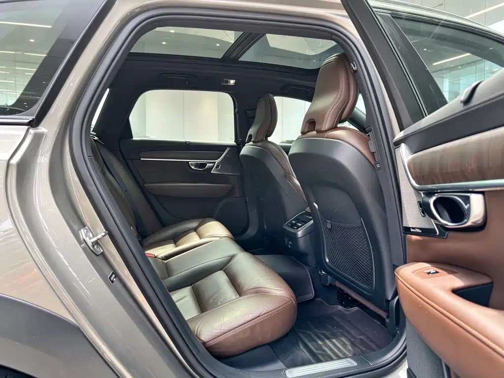 Volvo V90 — миниатюра 12