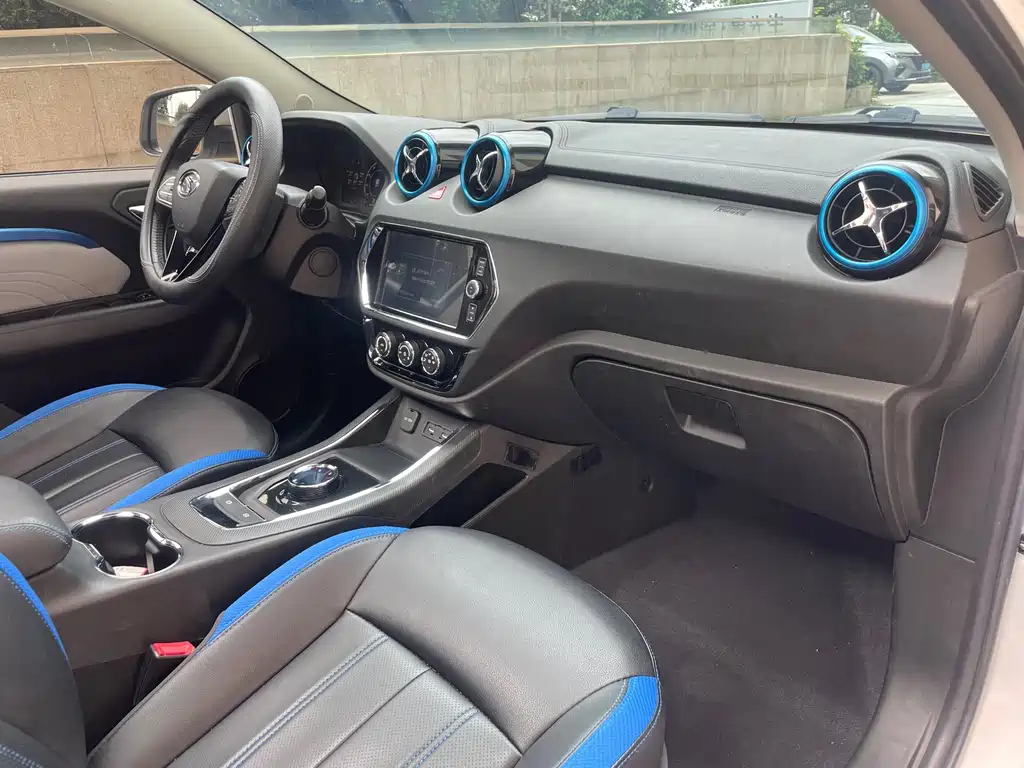 Soueast DX3 EV — миниатюра 13