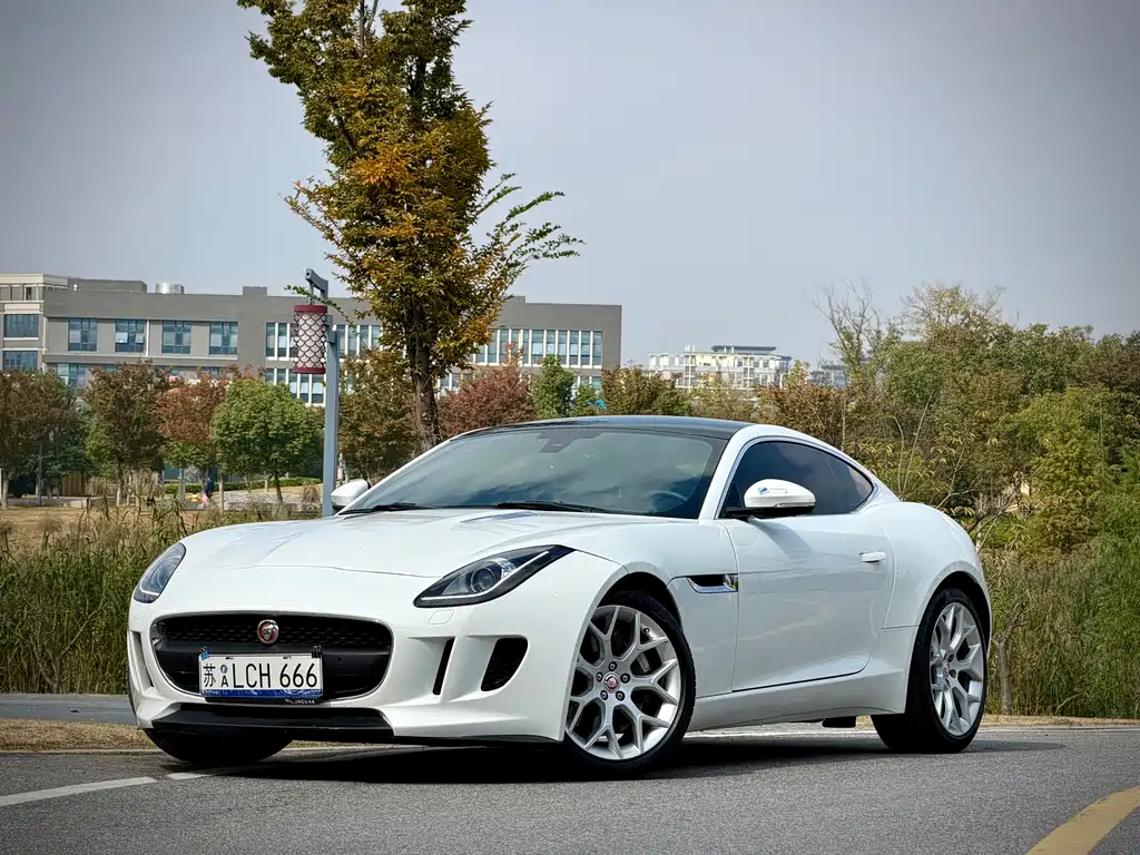 JAGUAR F TYPE