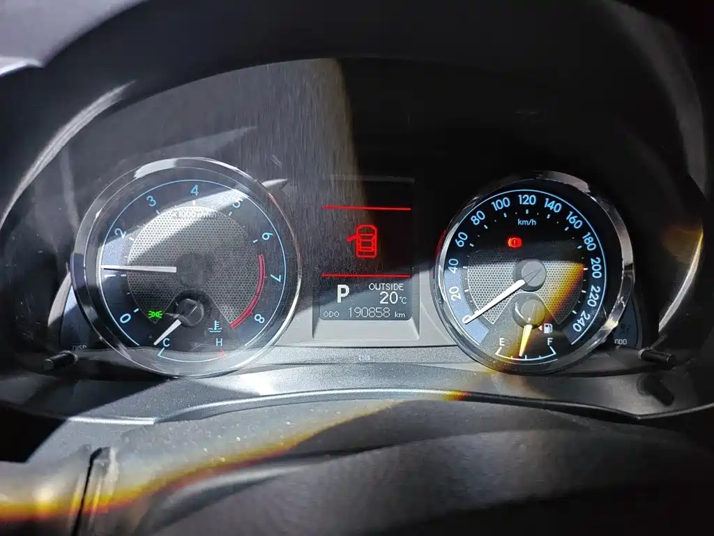 Toyota Corolla — миниатюра 12