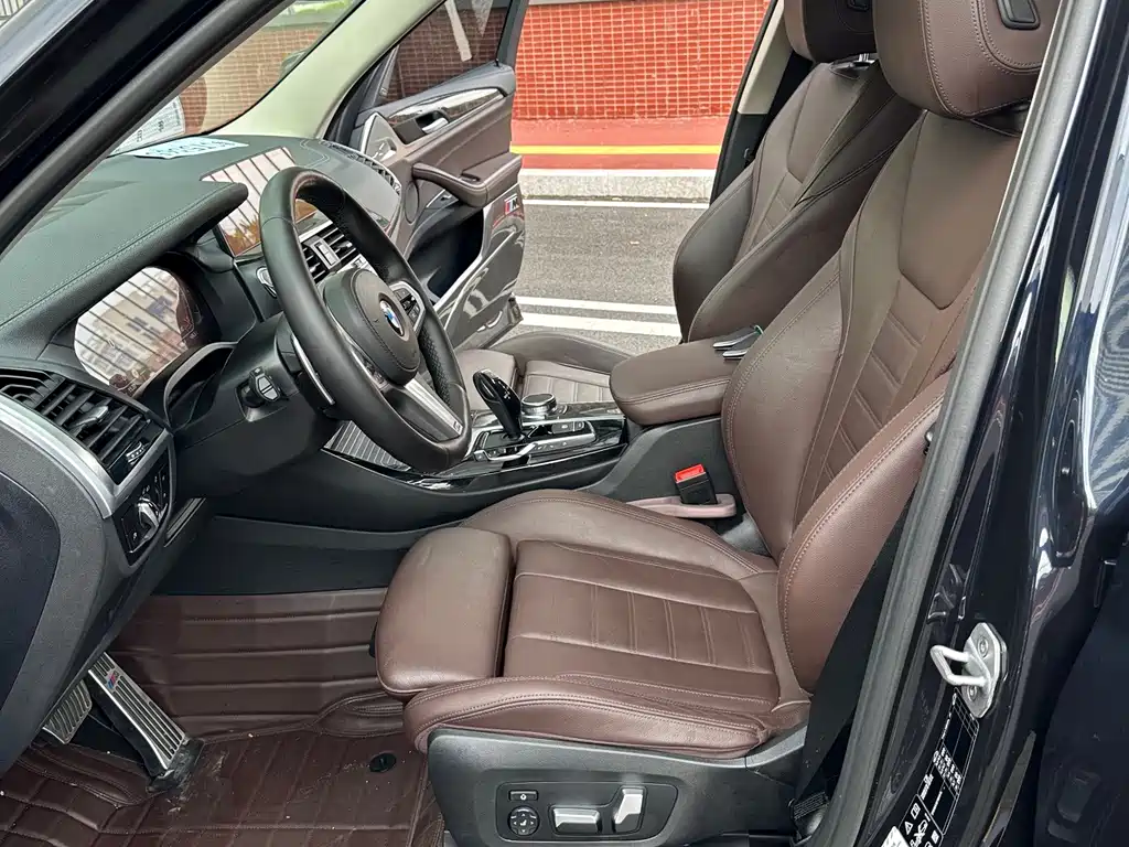BMW X3 — миниатюра 13