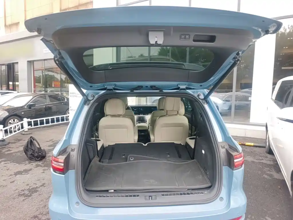 Li Auto Li ONE — миниатюра 19