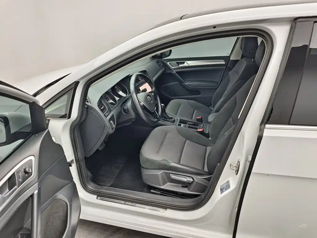 Volkswagen Golf — миниатюра 6