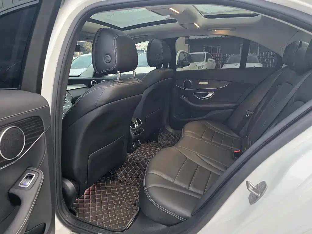 MERCEDES-BENZ C CLASS