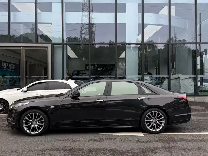 Cadillac CT6 — миниатюра 3