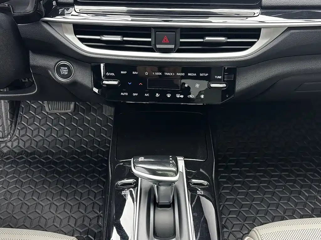 Kia K3 — миниатюра 14
