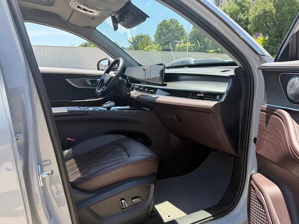 Chery 8 PRO 2022 PLUS NE 1.4T GDI DCT Luxury