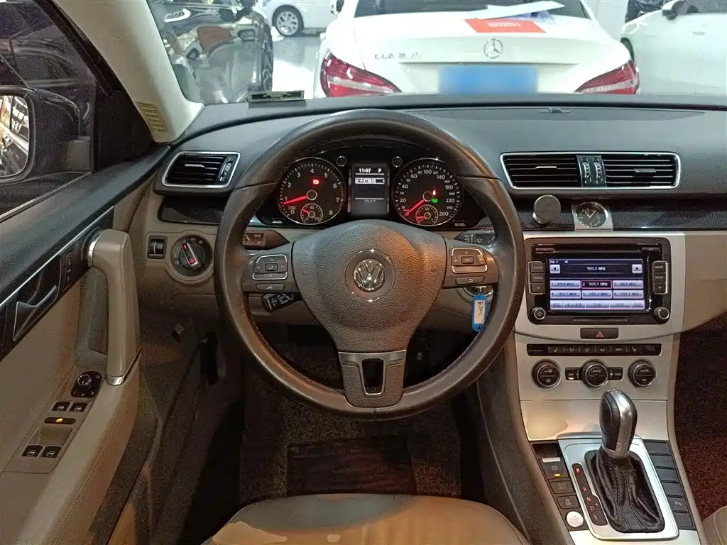 Volkswagen Magotan 2015 Facelift 1.8TSI Luxury Type