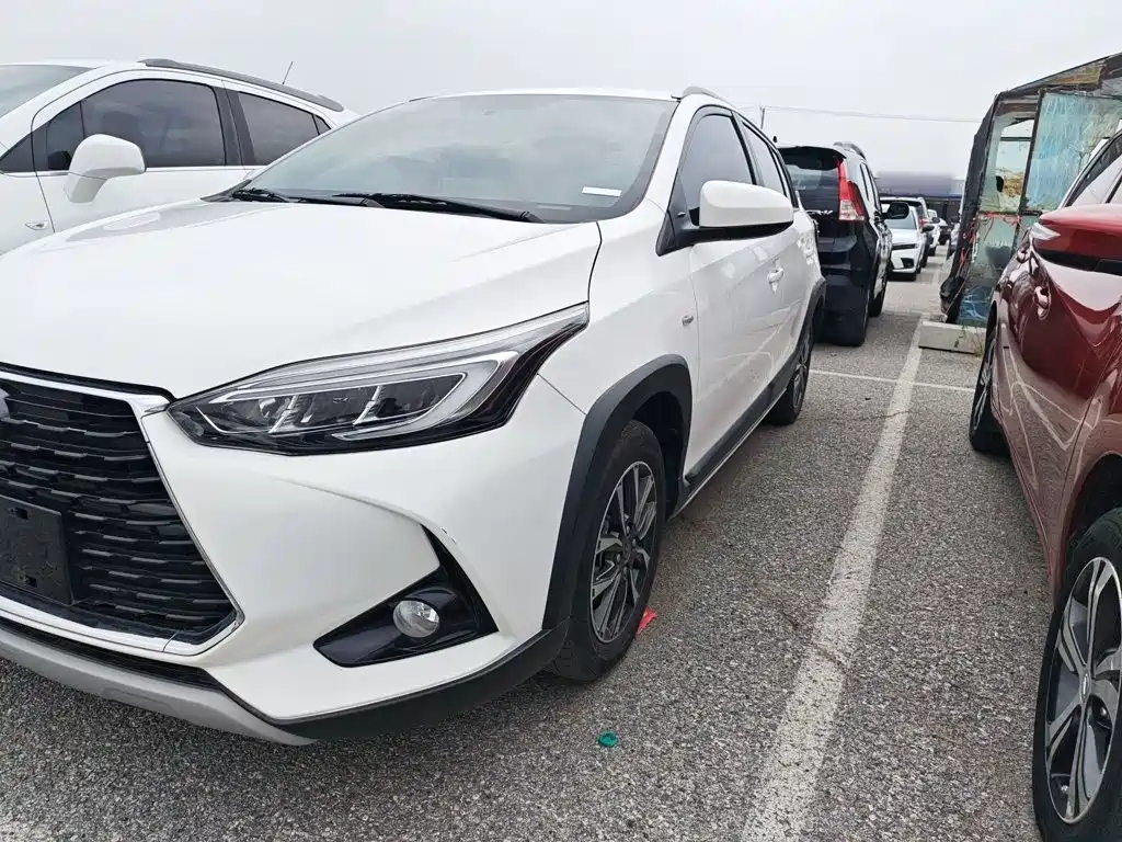 Toyota Yaris L — миниатюра 3