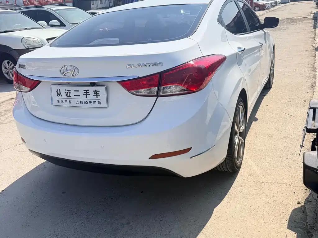 Hyundai Elantra Langdong — миниатюра 4
