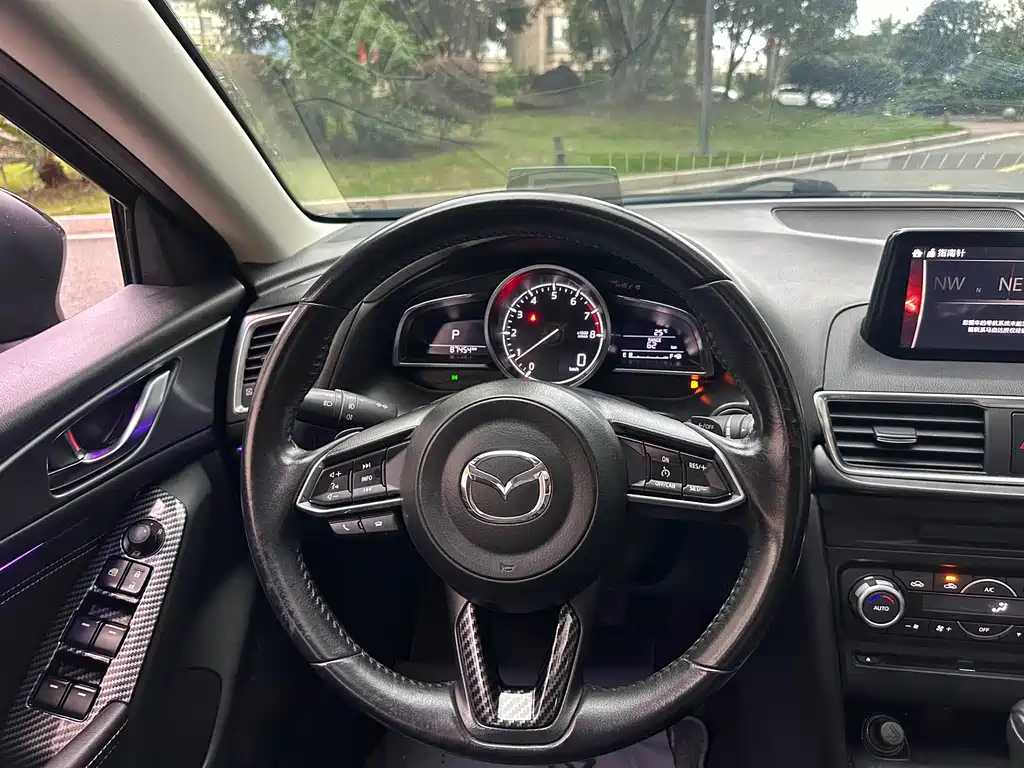 Mazda 3 Axela — миниатюра 9