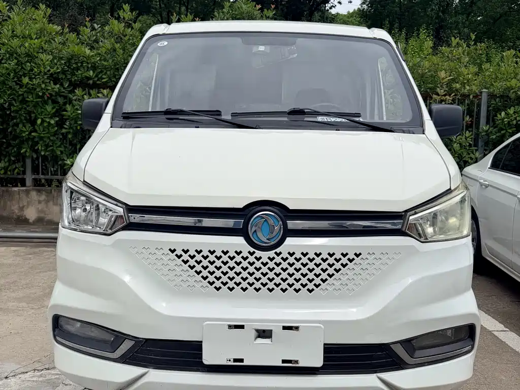 Dongfeng Yufeng EM26 2023 Standard Edition 41.472kWh River NanLi Dynamic