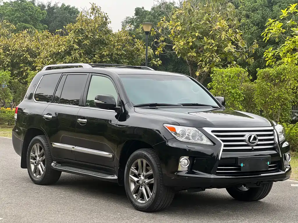 Lexus LX 2013 570