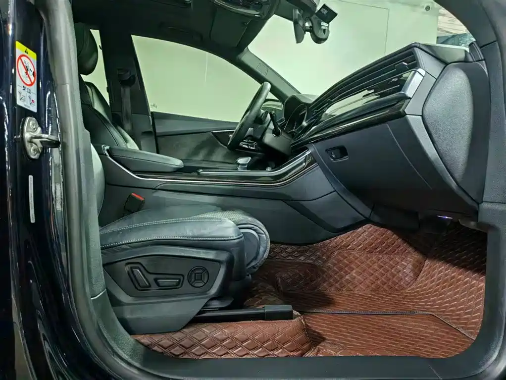 Audi Q8 2021 55 TFSI