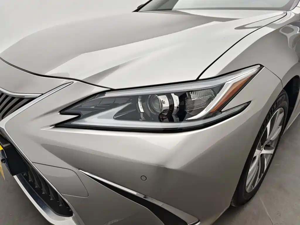 Lexus ES — миниатюра 14