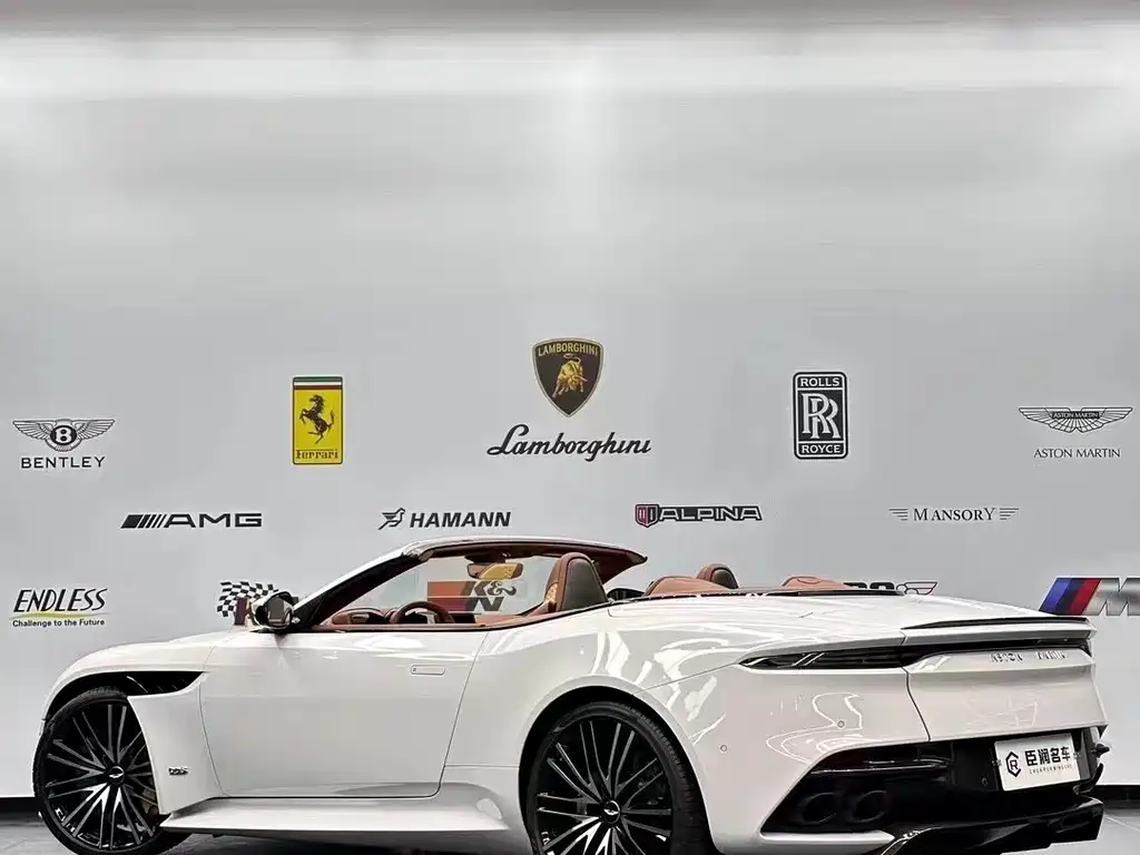 Aston Martin DBS — миниатюра 7