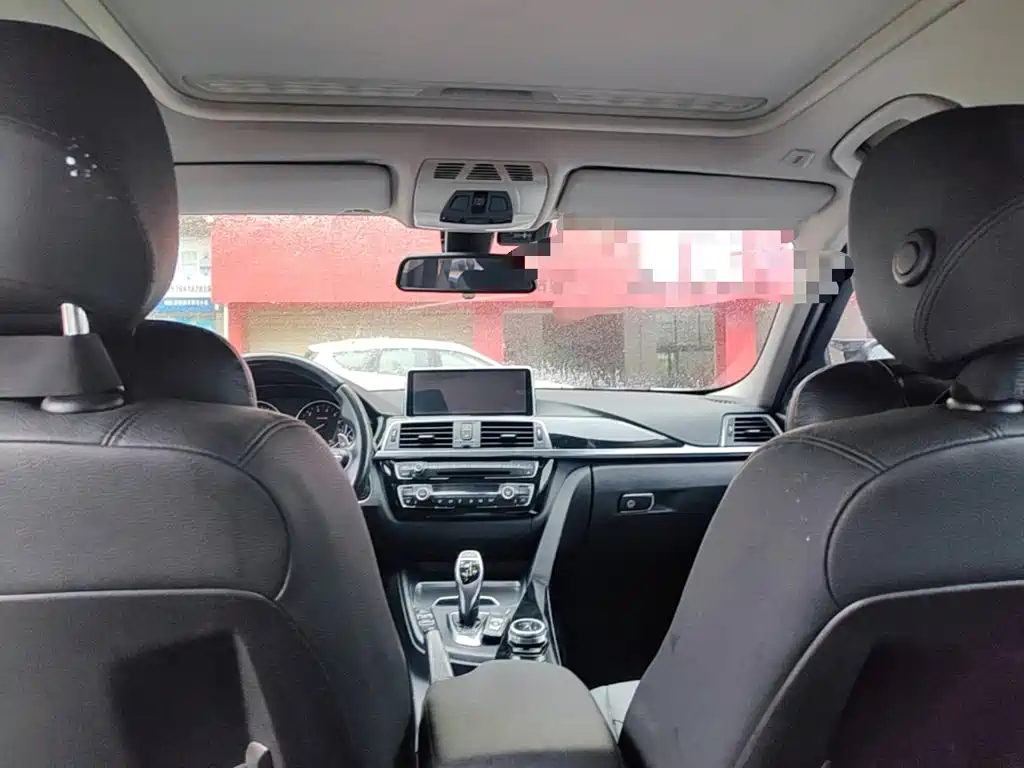 BMW 3 Series — миниатюра 18