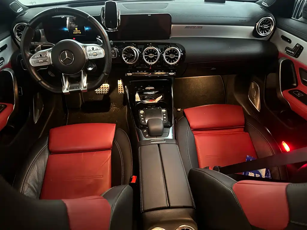 Mercedes-Benz CLA AMG — миниатюра 8