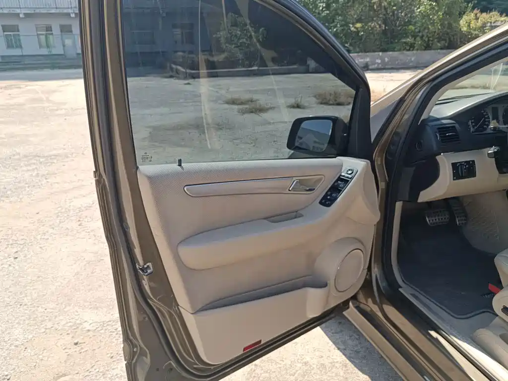 Mercedes-Benz B-Class — миниатюра 6