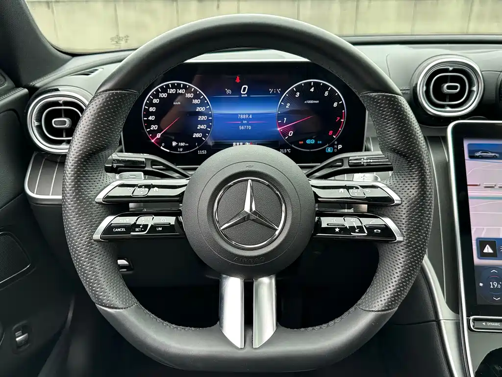 Mercedes-Benz C-Class — миниатюра 15