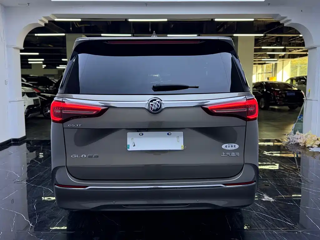 Buick GL8 — миниатюра 16