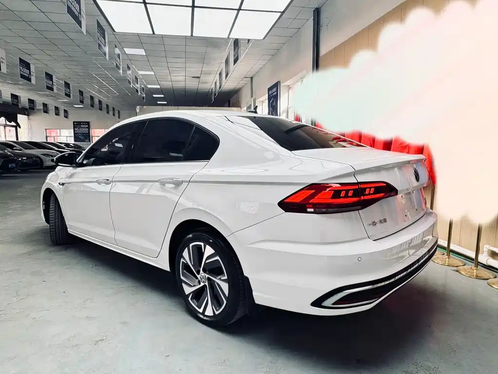 Volkswagen Bora — миниатюра 6