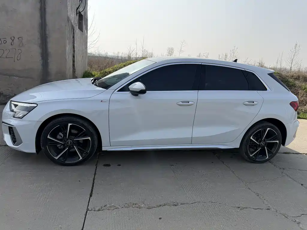 Audi A3 2022 Sportback 35 TFSI Fashion Sport
