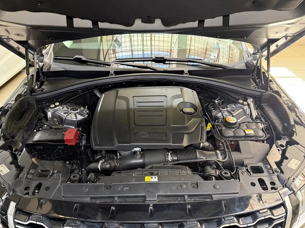 Land Rover Velar — миниатюра 9