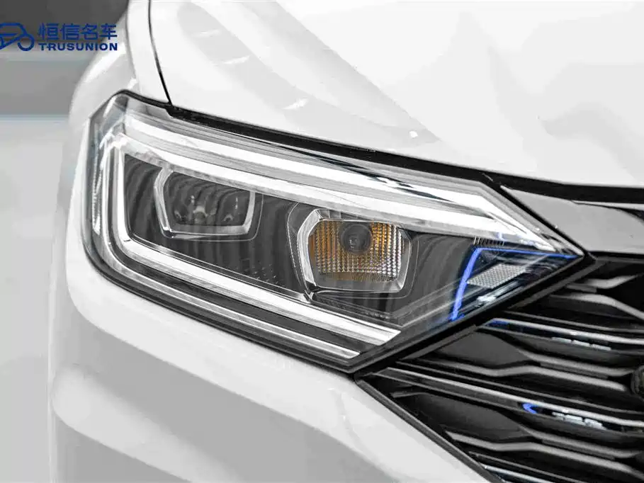 Volkswagen Sagitar — миниатюра 10