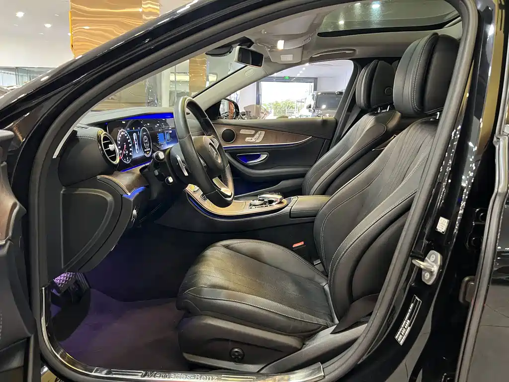 MERCEDES-BENZ E CLASS