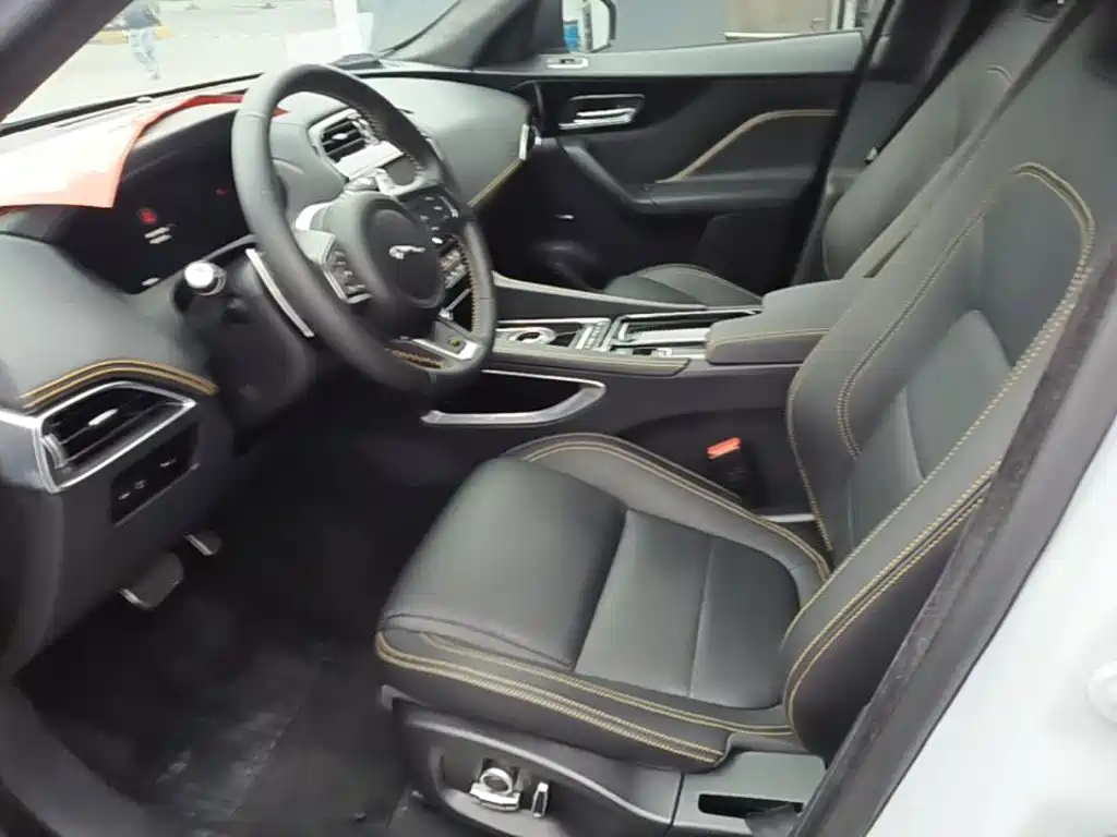 Jaguar F-PACE — миниатюра 15