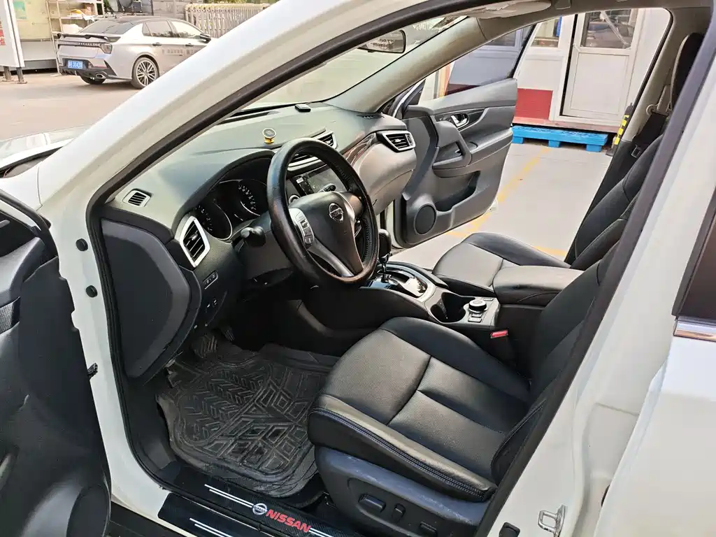 Nissan X-Trail 2014 2.5L CVT Luxury 4WD