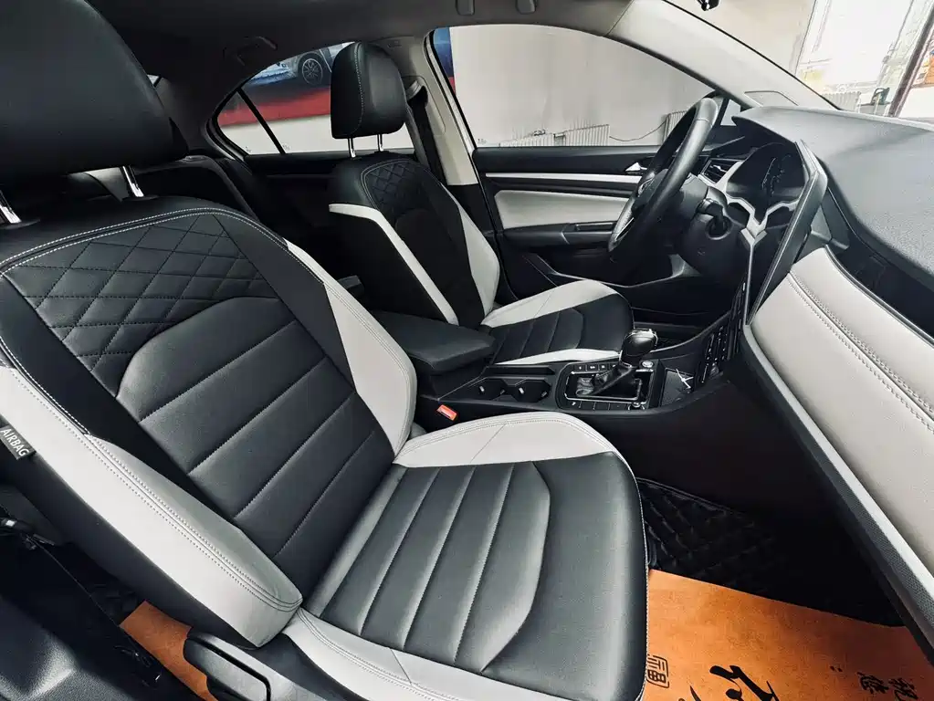 Volkswagen Bora — миниатюра 16