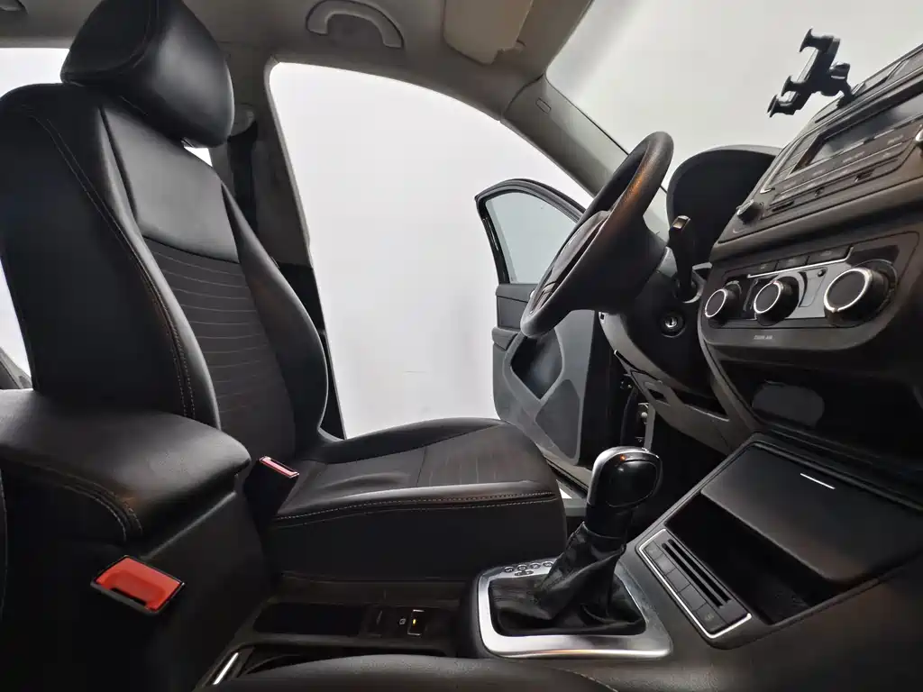 Volkswagen Tiguan — миниатюра 14