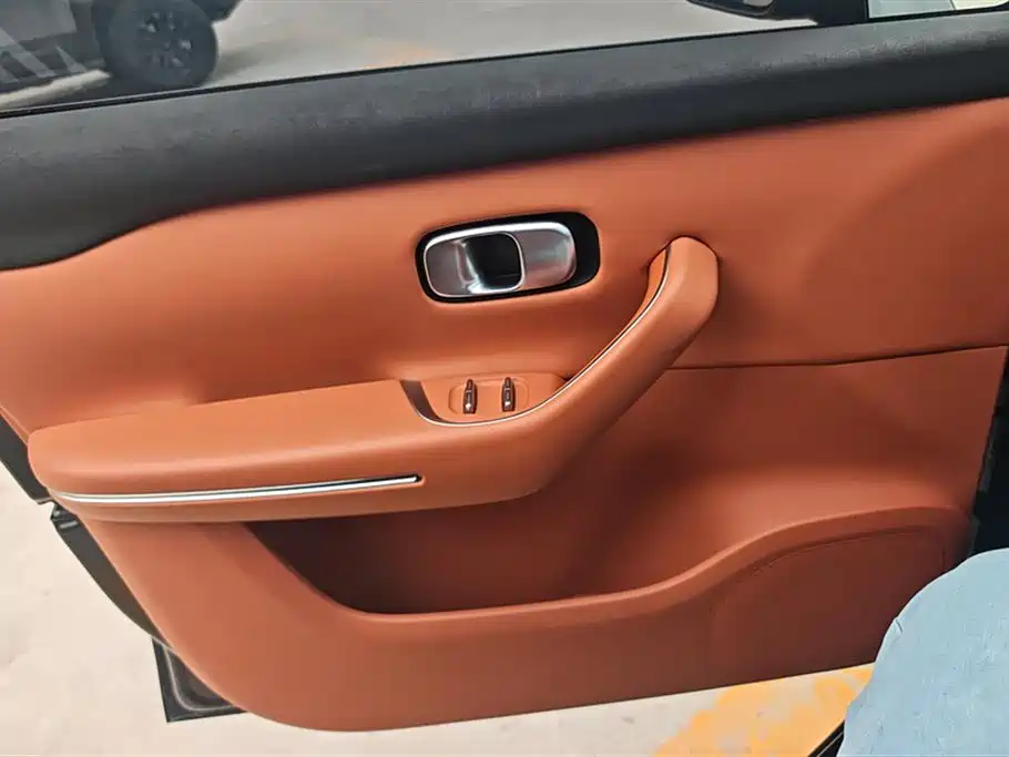 Leapmotor C16 2026 280 6 мест