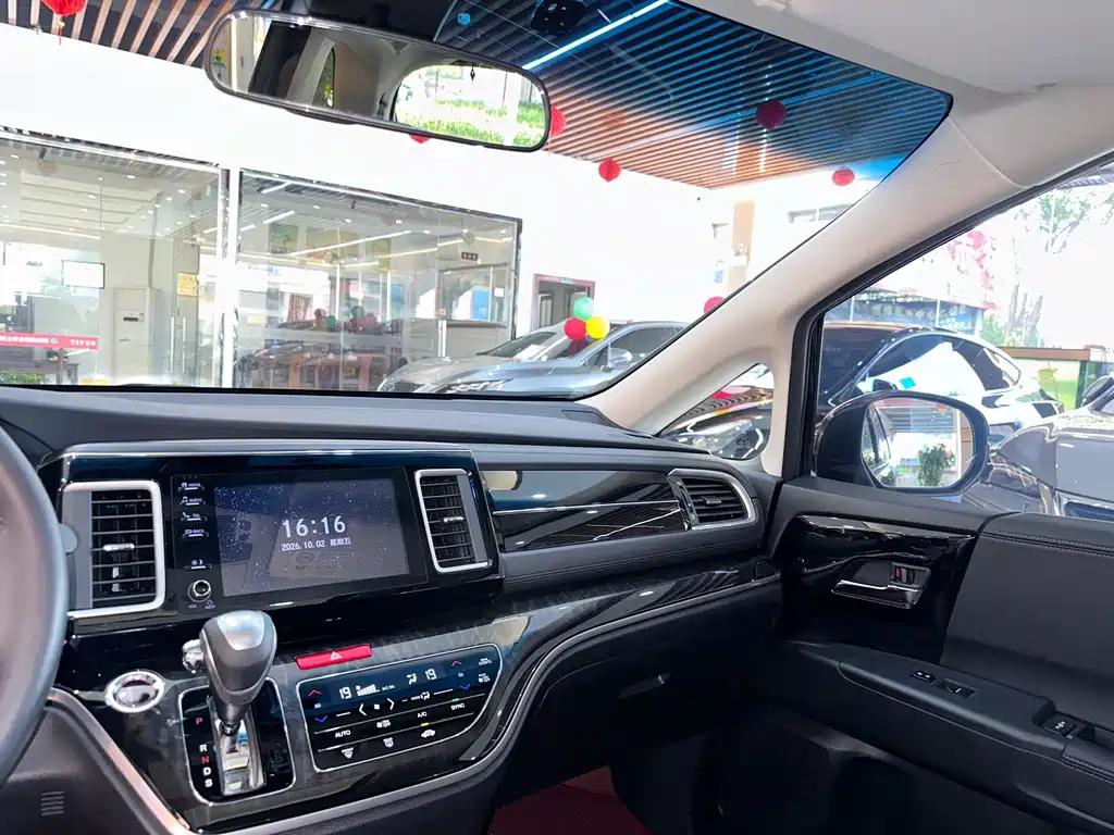 Honda Elysion — миниатюра 9