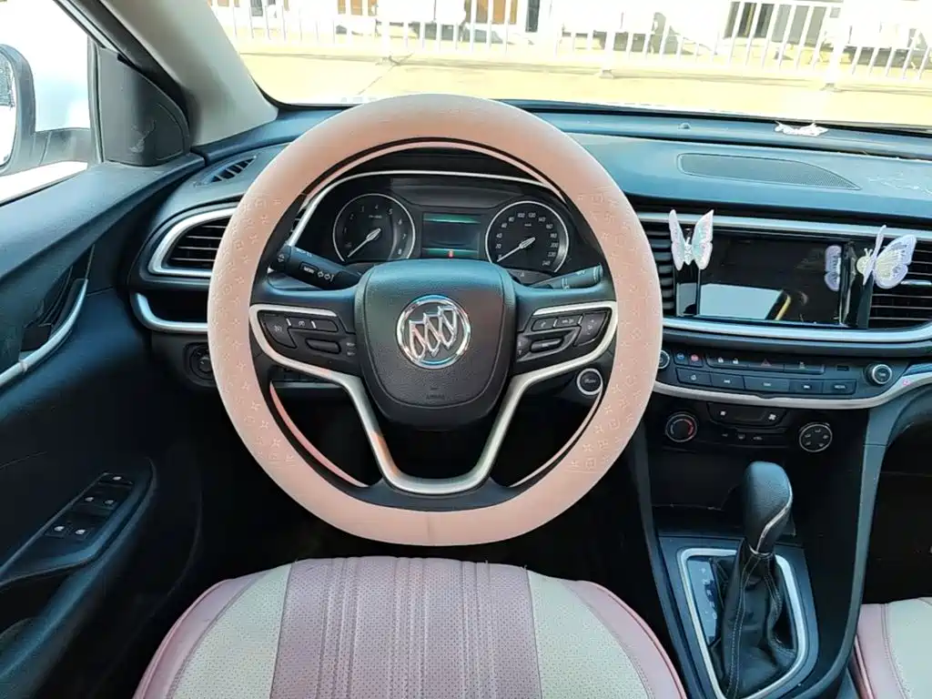 Buick Excelle — миниатюра 11