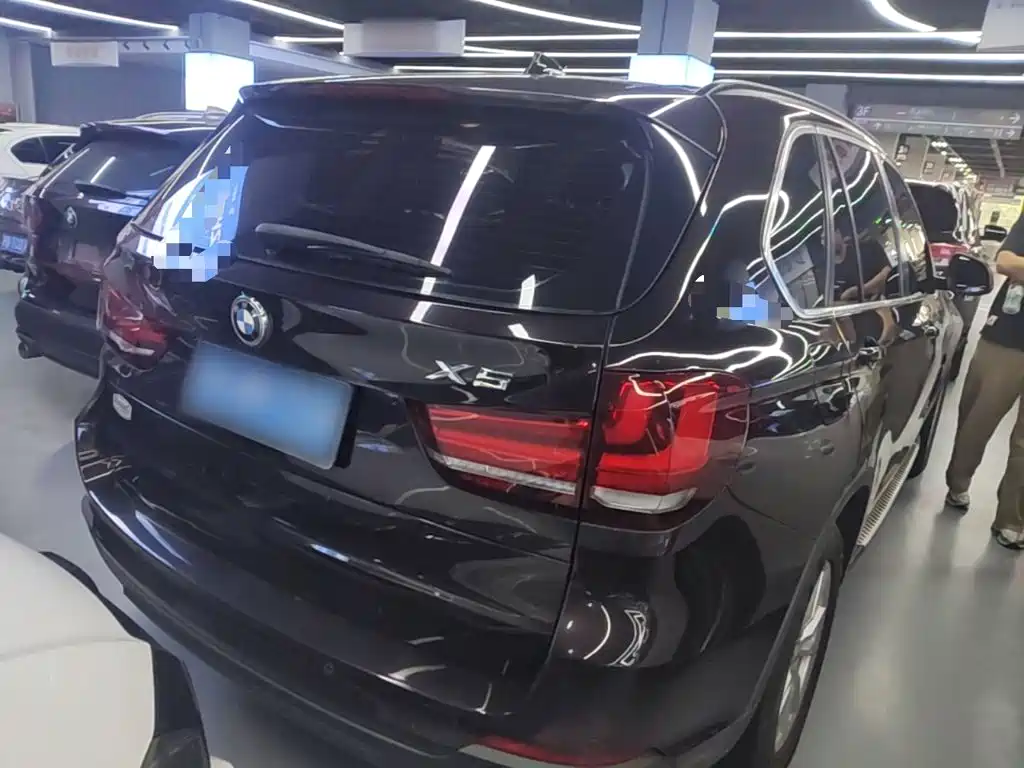 BMW X5 (Import) — миниатюра 7