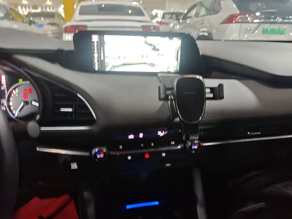 Mazda 3 Axela — миниатюра 13