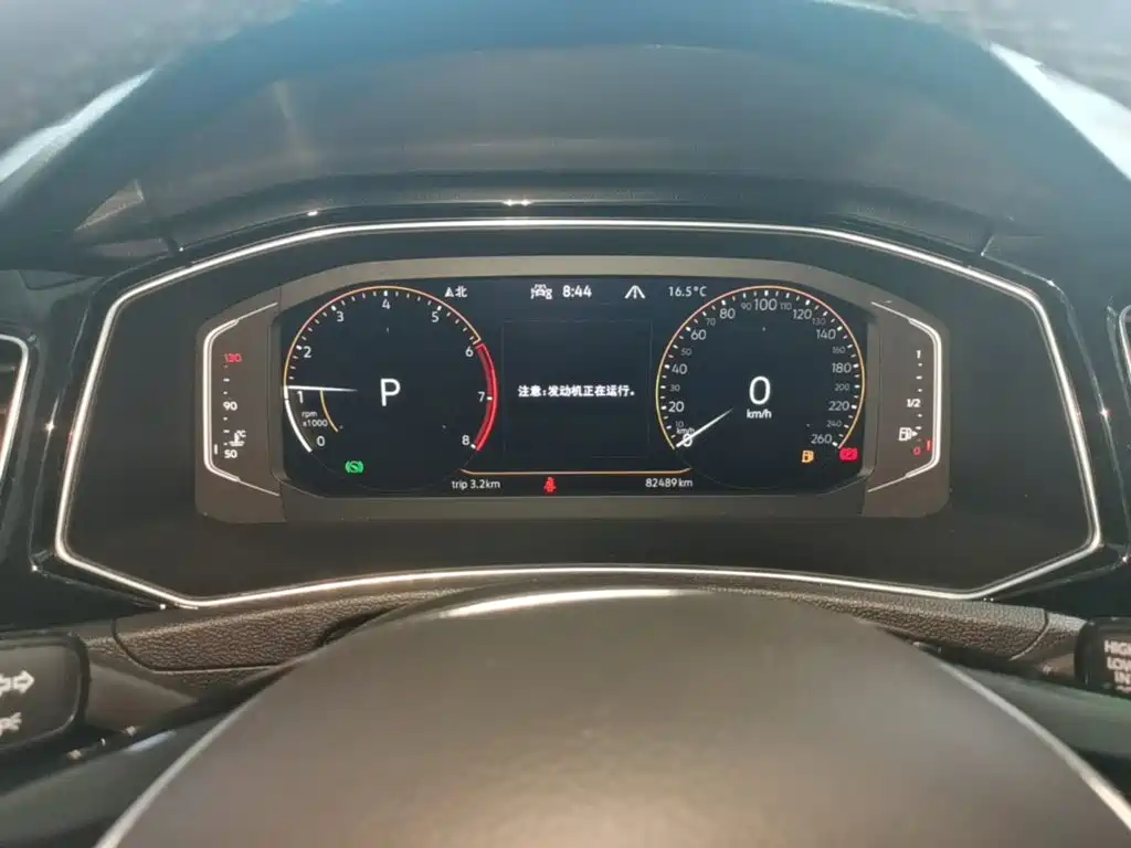 Volkswagen T-Roc — миниатюра 12