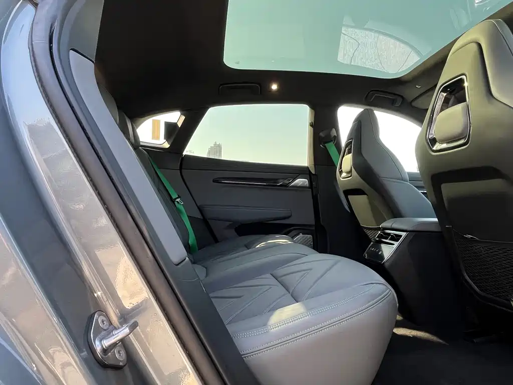 ZEEKR EXTREME KRYPTON 001