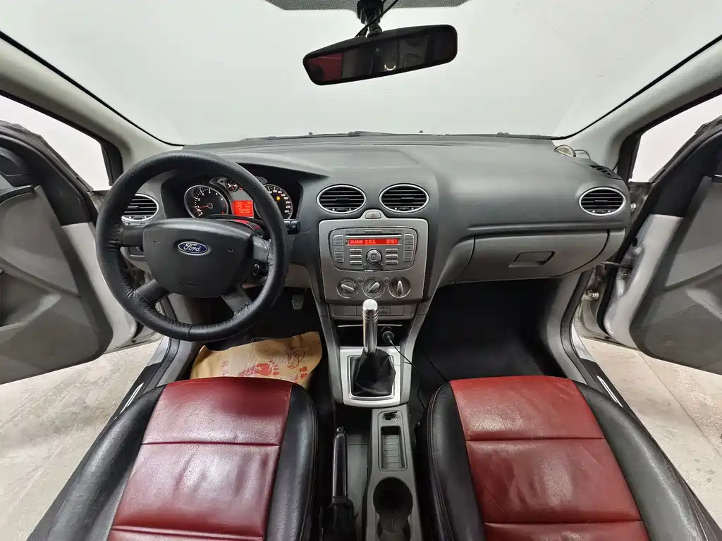 Ford Focus — миниатюра 9