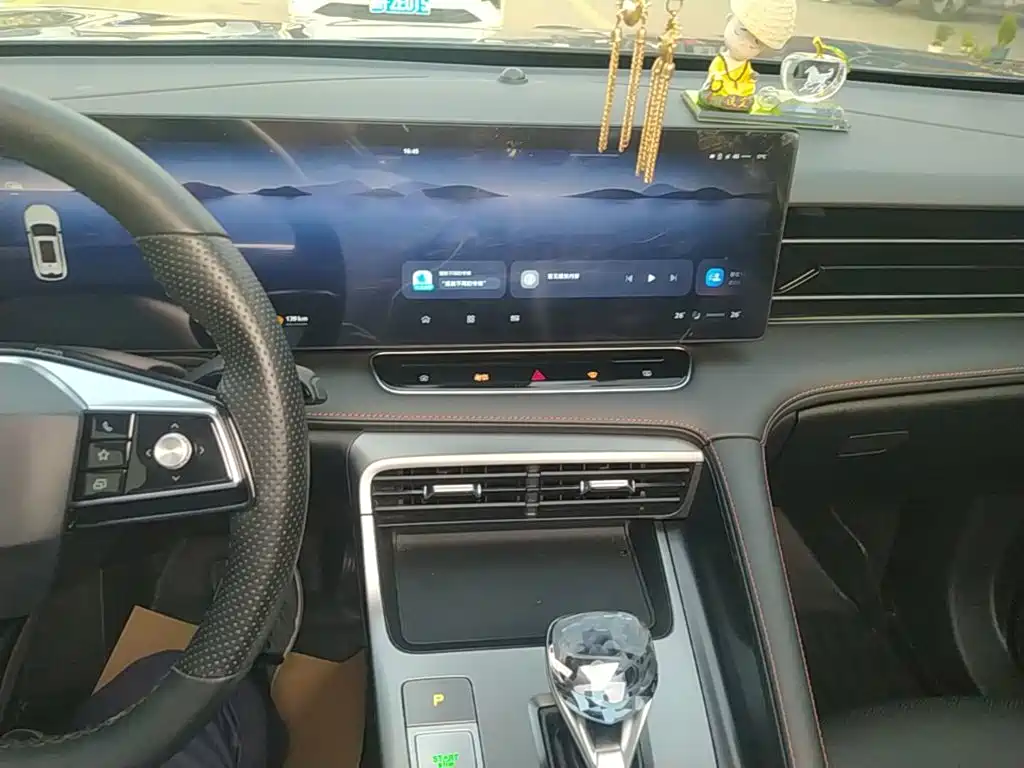 Roewe RX5 — миниатюра 13