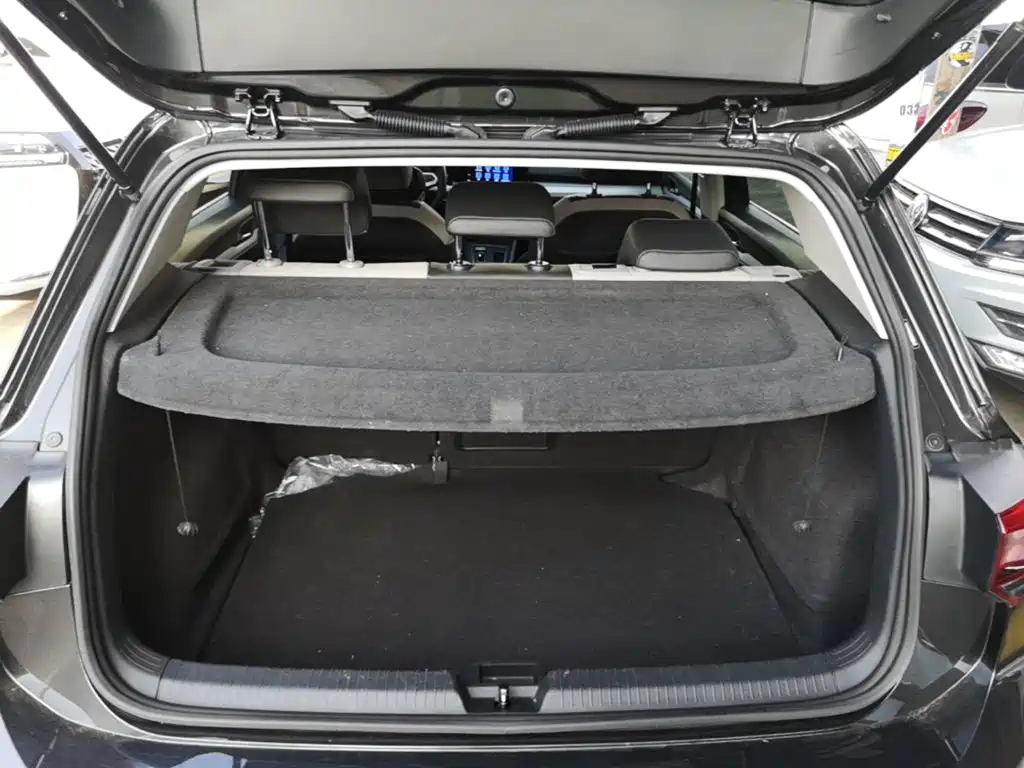 Volkswagen Golf — миниатюра 19