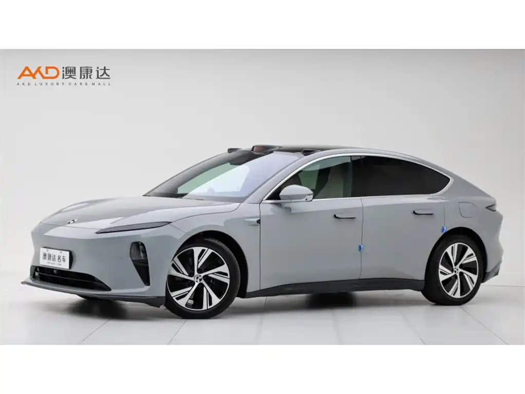 NIO ET5