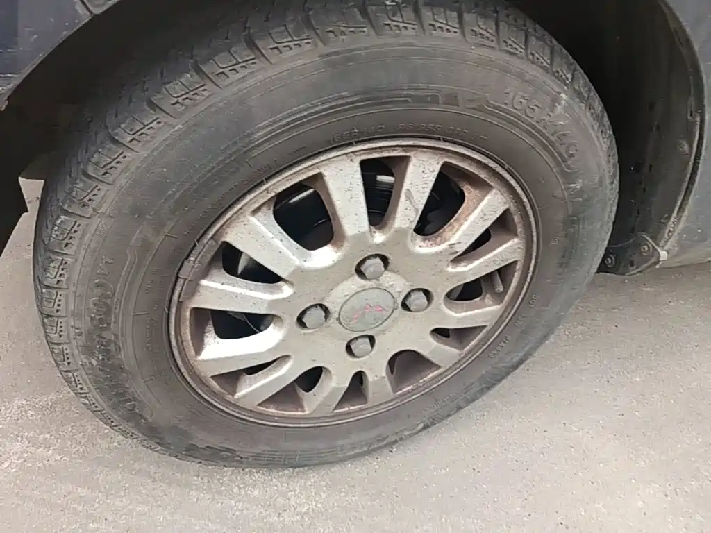 Wuling Rongguang V — миниатюра 23