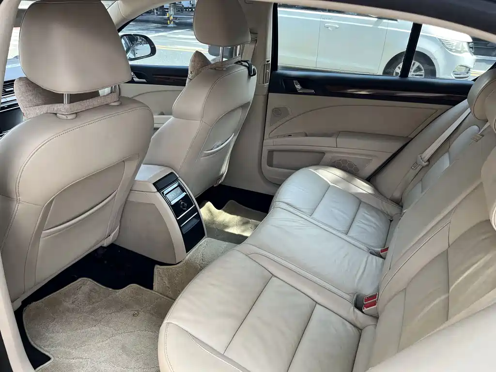 Skoda Superb — миниатюра 6