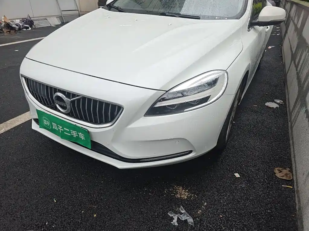 Volvo V40 — миниатюра 24